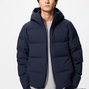 Uniqlo SEAMLESS DOWN PARKA